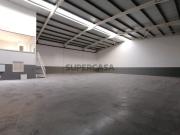 Armazém Novo com 505 m2 em Amorim na Póvoa de Varzim