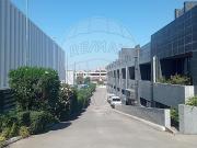 Armazém para arrendar em Amadora