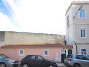 Armazém Transformado em Casa Moderna Oportunidade Única...