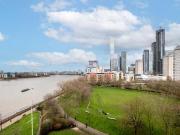 Arnhem Place, London, 2 Bedroom Flat