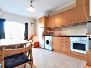 Arrenda se ao ano apartamento T1 em Portimão, Alto do...