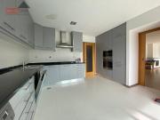 Arrenda se Apartamento T4 em Coimbra, junto ao Fórum Arrenda se Apartamento T4 em Coimbra, junto ao Fórum