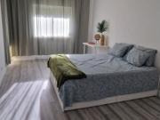 Arrenda se quarto em apartamento T5 na Costa Da Caparica