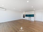 Arrenda se T2 novo com varanda e piscina no Centro de...