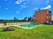 Arrendamento ANUAL T2 em condominio c/terraço e piscina...