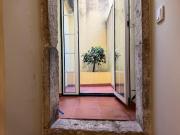 Arrendamento de apartamento T1, pequeno espaço exterior,...