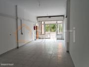 Arrendamento espao comercial em Belas