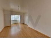 Arrendamento T2 Arroios com suite e 2 WC