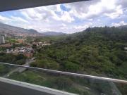 Arrendamos apartamento en colores con 3 alcobas