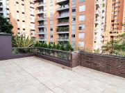 Arrendamos apartamento en poblado con 3 alcobas