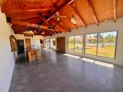 Arrienda amplia y luminosa casa en Condominio... Arrienda amplia y luminosa casa en Condominio...