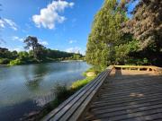 Arrienda nuevo Dpto. Condomino edificio Borde Laguna