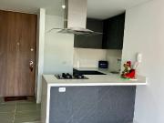 Arriende Elegancia y comodidad en piso alto con vista y...