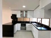 Arriendo apartamento en Poblado Los Parra