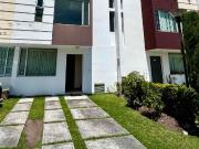 Arriendo casa amplia en Inchalillo, conjunto con piscina