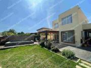 Arriendo Hermosa Casa con Jacuzzi y Quincho en Colina,...
