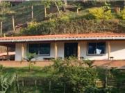 Arriendo casa campestre El Peñol, Vereda Chiquinquirá,...