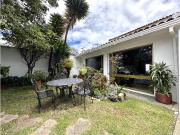 ARRIENDO CASA CEDRITOS, 430 MTS, 5 HAB, 4 PARQ, 2 JARDINES