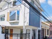 ARRIENDO CASA DE 3 PISOS EN CENTRO DE...