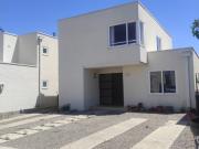 ARRIENDO CASA DE 4 DORMITORIOS BOSQUE REAL 5