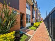 Arriendo casa en Tocancipá Conjunto Akora Club house