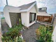 Arriendo casa exterior condominio a pasos Colegio San...