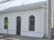 Arriendo casa Habitacional o comercial en calle mujica...