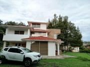 ARRIENDO CASA INDEPENDIENTE PARA OFICINA O VIVIENDA