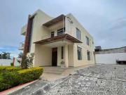 Arriendo casa Independiente sector La y de Puembo