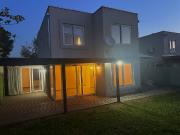 ARRIENDO CASA MEDITERRANEA CHICUREO NORTE COLINA