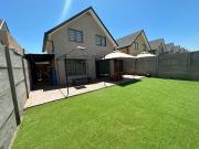 ARRIENDO CASA PORTONES DE CHICUREO