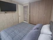 ARRIENDO COMODO DPTO METRO CAMING