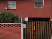 Arriendo de casa con 6 habitaciones en calle...