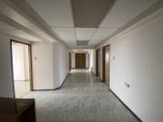 Arriendo de oficina con 7 box