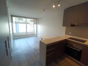 ARRIENDO Departamento 2D2B semi amoblado, Metro Chile España