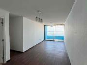 Arriendo departamento con vista al mar