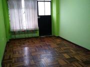 Arriendo departamento pequeño en Carapungo