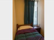 Arriendo Dormitorio en metro Toesca. Solo mujeres