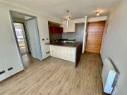 Dpto. 2d2b con estacionamiento y vista despejada !