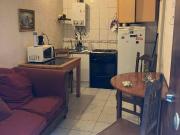 ARRIENDO EN REÑACA 1 DORMITORIO 1 BAÑO CABAÑA