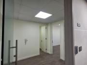 Arriendo hermosa, oficina edificio moderno, en Maipú centro