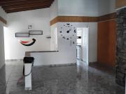 ARRIENDO HERMOSO APTO SECTOR LOS COLORES 4 PISO POR LA...