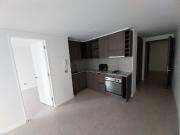 Arriendo hermoso departamento con estacionamiento
