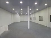 ARRIENDO HERMOSO Y AMPLIO LOCAL CON OFICINAS EN CENTRO...