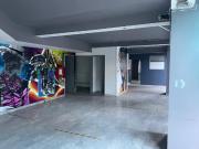 ARRIENDO Local comercial 69,40 m2, Metro. Vicuña...