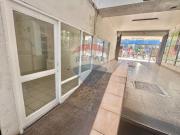 Arriendo local comercial, a pasos Costanera Center Arriendo local comercial, a pasos Costanera Center