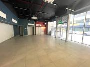ARRIENDO Local Comercial de 137,18 m2, Metro Santa Ana,...