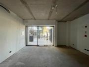 ARRIENDO Local Comercial de 28,12 m2, Metro San Alberto...