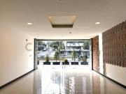 ARRIENDO LOCAL OFICINA SOBRE LA 6 DE DICIEMBRE y Bossano