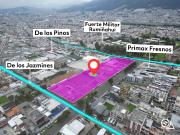 ARRIENDO LOTE CON CONSTRUCCIONES EN LA SEIS DE DICIEMBRE...